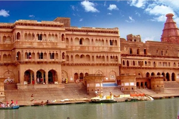 Travel Service in Vrindavan